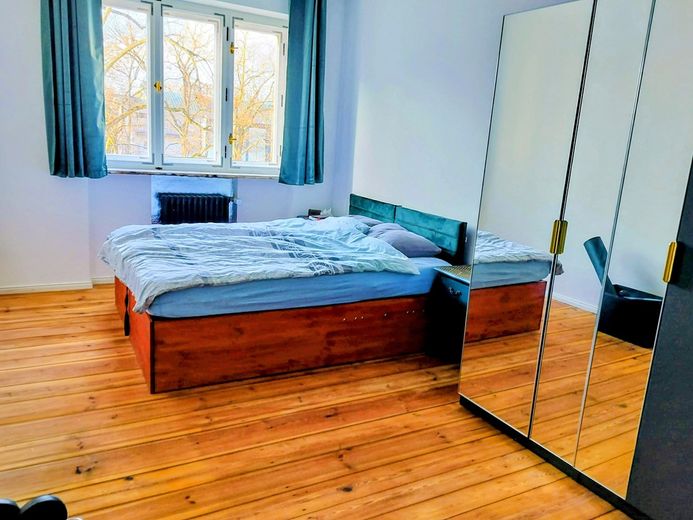 Frisch komplett renovierte Wohnung, voll ausgestattet mit hochwertigen Maßmöbeln -Provisionfrei – Foto 10