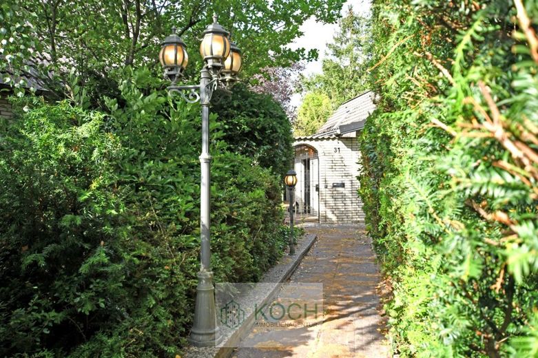Großes Einfamilienhaus mit zusätzlichem Anbau in Schiffdorf! – Zuwegung