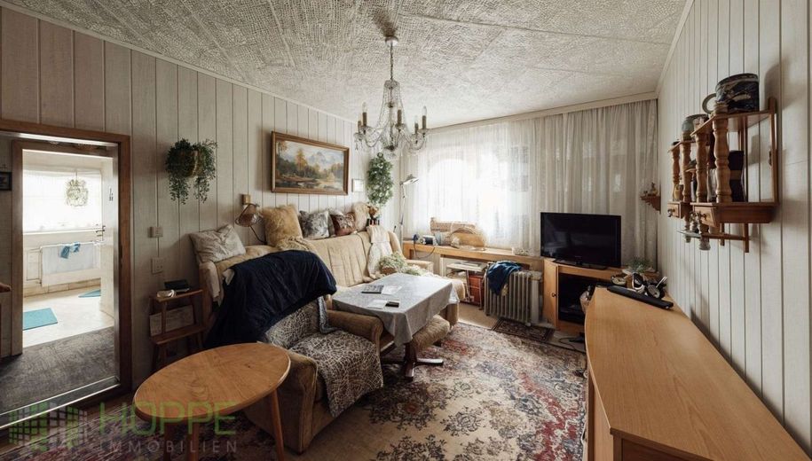 Sernow - Handwerkerobjekt auf schönem Grundstück – Wohnzimmer Bild 1