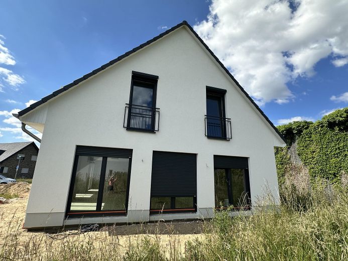 Modernes Einfamilienhaus in Rees (Massivbau) – Foto 1