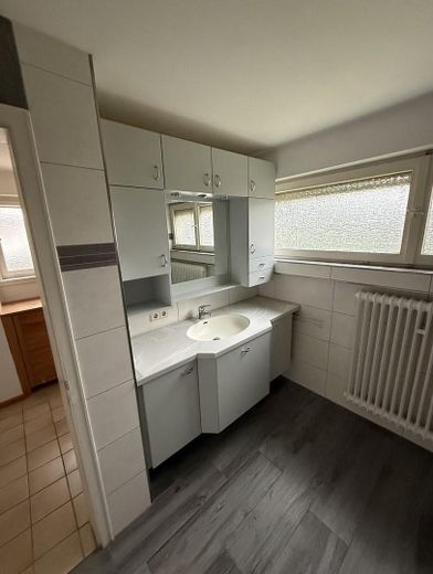 Ein- bis Zweifamilien Haus in Offenburg Weier – Badezimmer