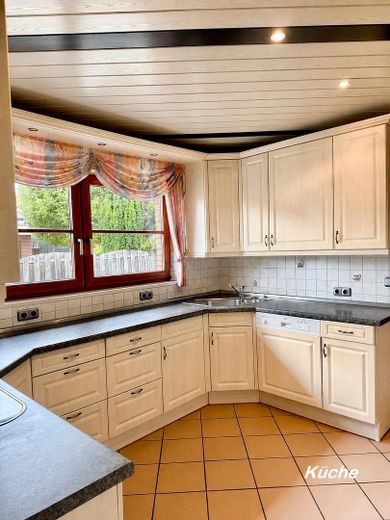 Sans commission – sans agent immobilier | Un espace modulable avec jardin idyllique à 5 km de la mer – Küche