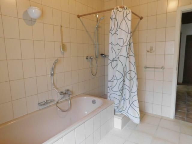 Fell a.d. Mosel - seniorengerechte EG Wohnung - 2 Zi-Kü-Bad und Terrasse – DB9-1 Badezimmer