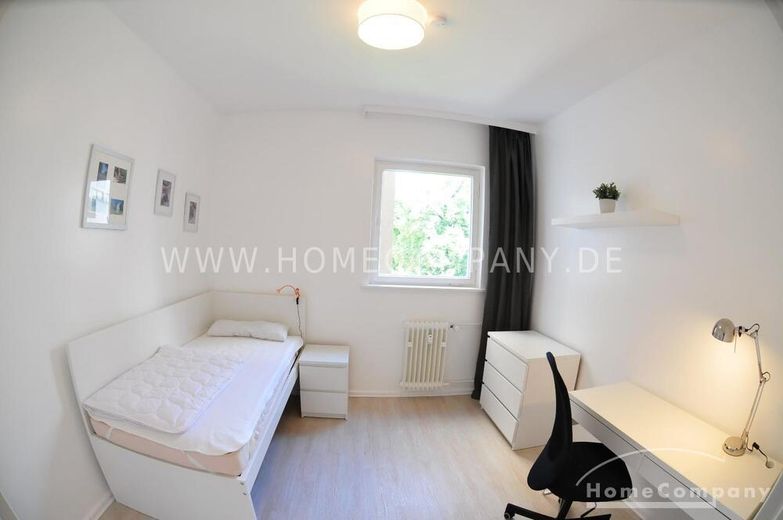 Helle 3-Zimmer-Wohnung mit Balkon in Berlin Wilmersdorf, möbliert – 09d5fb1f1ffd4864299b75919969f9286abe35f4.jpg