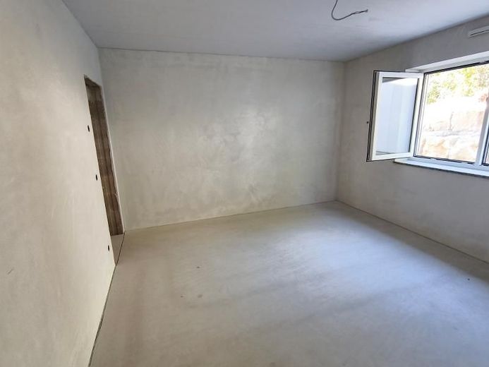 4 Zi. Wohnung (Nr. 3) im EG mit Balkon – Elternschlafzimmer Bild 4