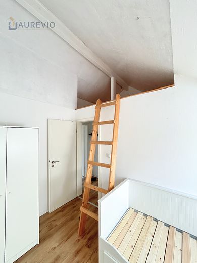 Zimmer (Links)