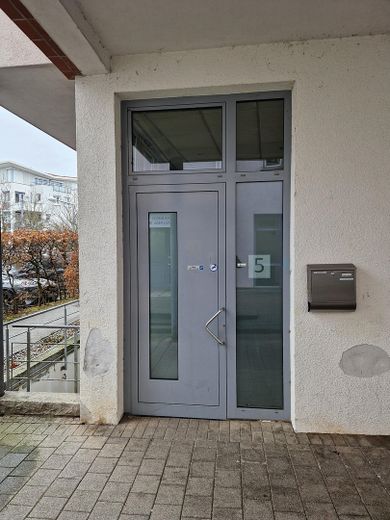 Büro / Lager am Walter-Gropius-Platz im Hohbuch – Eingang