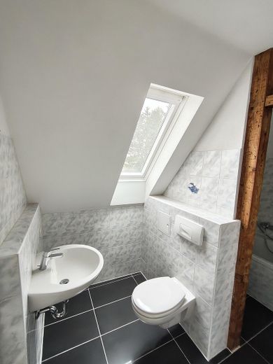 Badezimmer mit Wanne