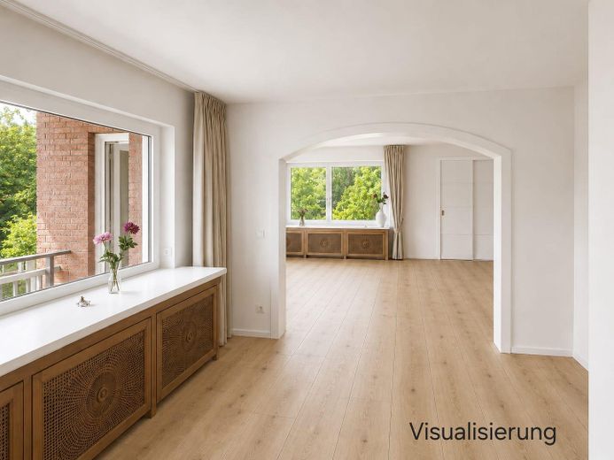 Prima occupazione dopo ristrutturazione di alta qualità – Splendido appartamento di 3 locali con 127 m² e ampio balcone soleggiato – Blick aus dem Esszimmer