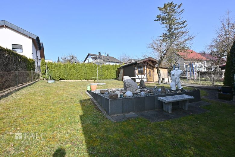 Großzügiges wohnen für die ganze Familie !! – Garten