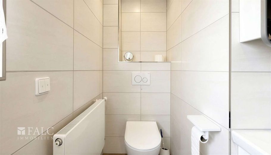 Ein Platz für die Familie - Gepflegtes Reihenendhaus mit Garten und ausbaufähigem Dachgeschoss – Badezimmer Bild 3