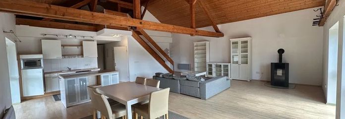 Dachgeschosswohnung – 0c8d85e7-9002-4131-9481-3d269…