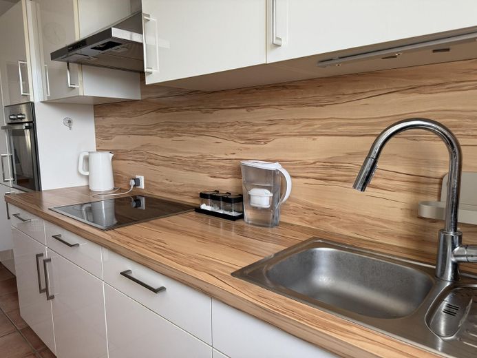 Provisionsfrei,renoviert,ruhig,95qm Wohnung 3,5 Zimmer+Küche mit EBK,Tageslichtbad,Südbalkon – Küche