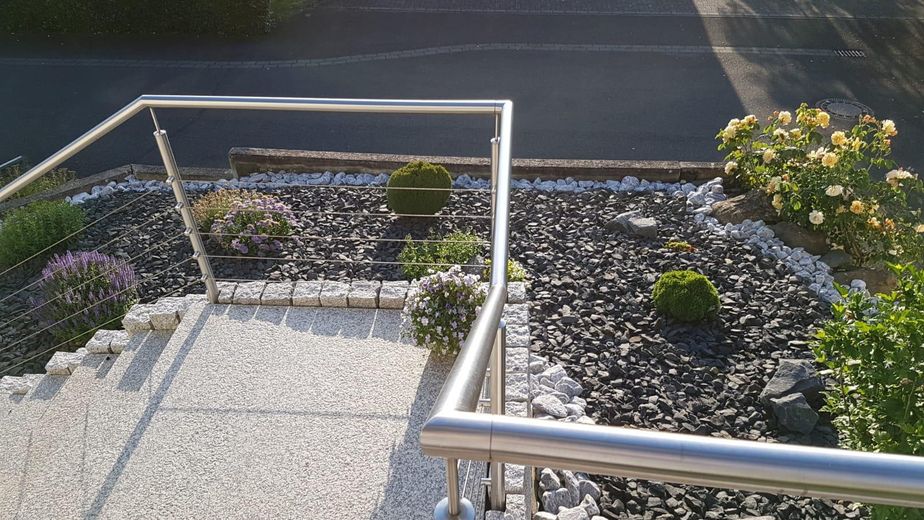 Außen Treppe Haupteingang