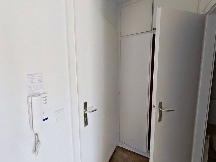 Komfort für Singles: Modernes 1-Zimmer-Apartment mit EBK und BALKON – Eingangsbereich