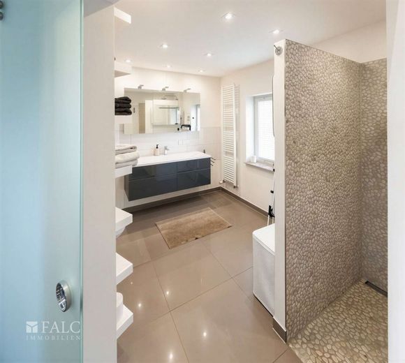 ABSOLUTES TOP-ANGEBOT - Ein Zuhause, das Sie vom ersten Moment an lieben werden! – Badezimmer