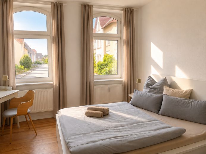 HAVRO HOMES I Sahile yakın yaşayın I Kiel’de dönemsel kiralık şık tarihi bina dairesi – Schlafzimmer 1