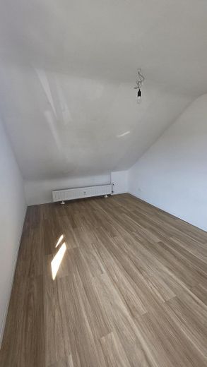 2.5 Zimmer Wohnung Rossdorf Gundernhausen ab 01.09 Garage Küche – Foto 9