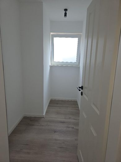 Zentral & Gemütlich: Attraktive 4-Zimmer-Wohnung in Eschborn – फोटो 17