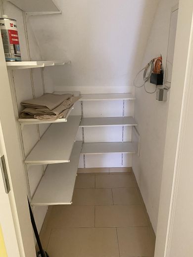 Appartamento mansardato di 4 locali, pari al nuovo, con grande balcone e cucina componibile a Münster Hessen – Foto 17