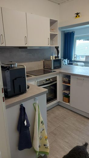 Helle Wohnung mit Balkon direkt am Deich - 2,5 Zimmer, 61qm – Küche