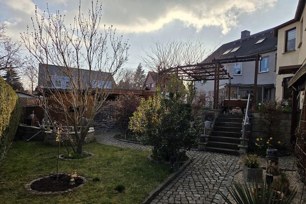 TOP! Charmantes Reihenendhaus mit 5 Zimmern+Partykeller in Dresden-Lockwitz incl. Küche