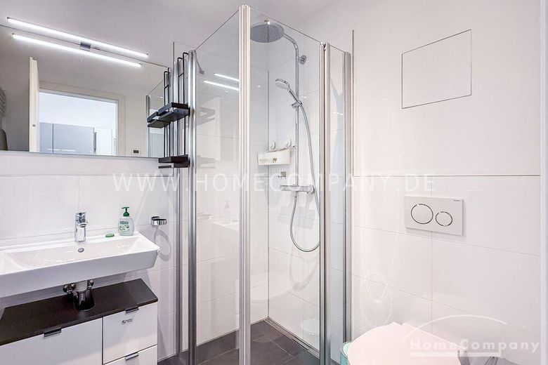 26055 HomeCompany Dresda Ammobiliato/Furnished appartamento monolocale a Dresda-Hafencity con balcone max. 2 persone – 53a1935ab290a7da89ab1ddc6d0db8e0762a9c65.jpg