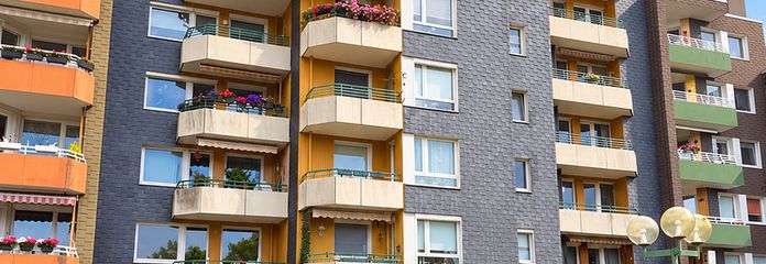 Bez prowizji: wynajęte mieszkanie 2-pokojowe z nową łazienką – 6,5 % rentowności brutto w Bremerhaven – Außenansicht