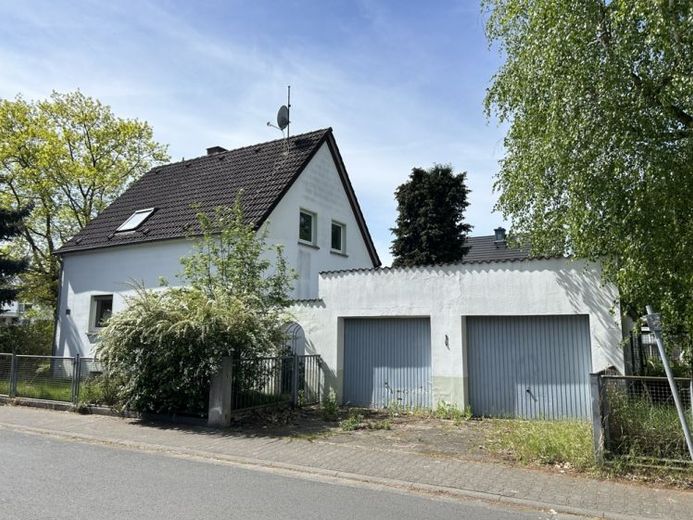 Eckgrundstück mit Bestandsgebäude in Sprendlingen: Neubau oder Sanierung möglich – Foto 1