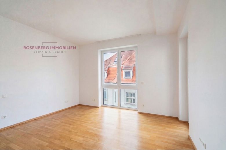 Stadtvilla Louise - 
Exclusive 3-Zimmer-Wohnung mit Balkon als solide Kapitalanlage – 8018c35d-71953df3-schlafzimmer-etagenwohnung-in-leipzig-leipzig-zentrum-nord-gohlis-sued-jpg-schlafzimmer-staging-etagenwohnung-in-leipzig-leipzig-zentrum-nord-gohlis-sued