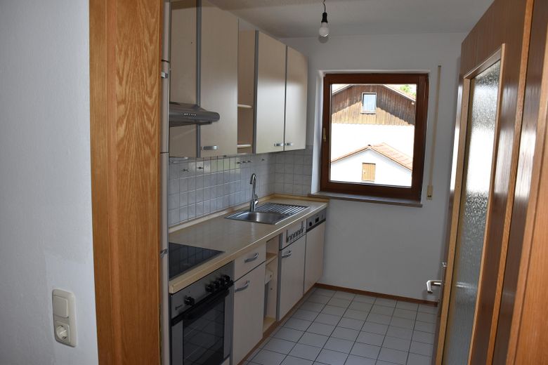 3 1/2 Zimmer Wohnung in zentraler Lage von Simbach am Inn mit neuem Badezimmer – Küche
