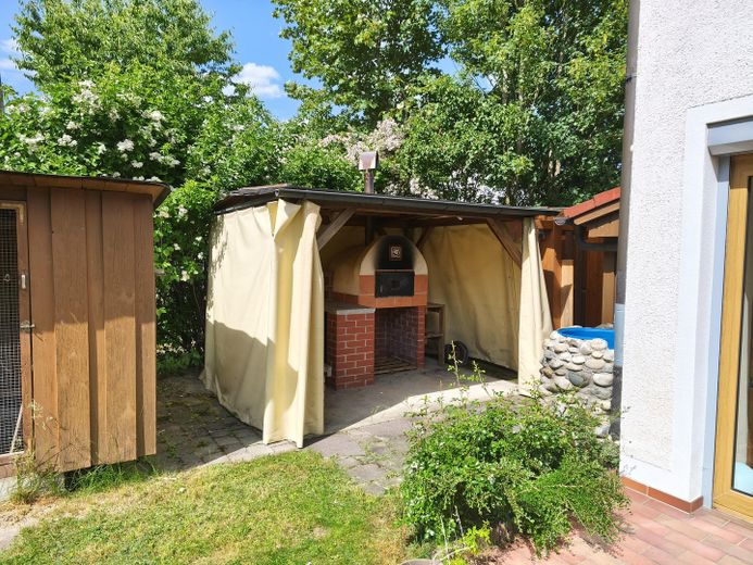 Provisionsfrei - Freistehendes Einfamilienhaus mit großem Garten nahe Stadtplatz und Innauen – Grillstation mit Pizzaofen