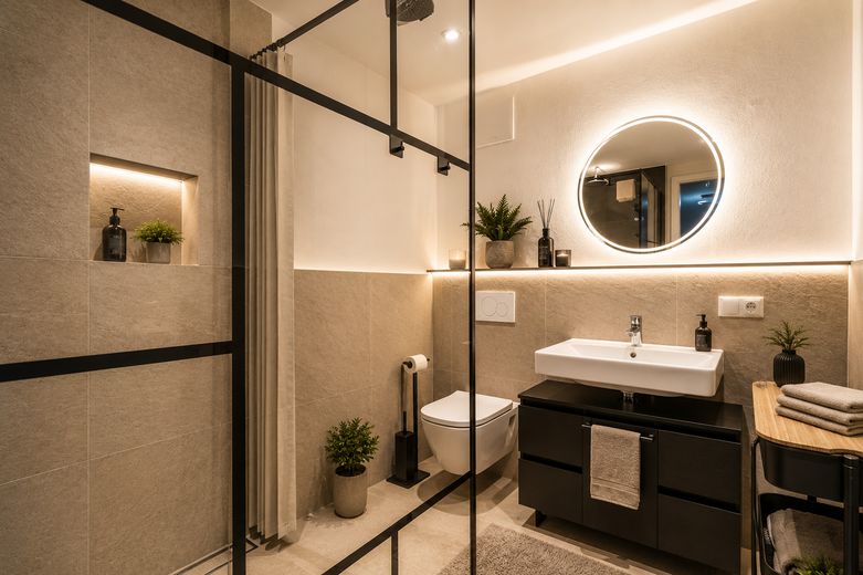 Modernes Wohnen auf 2 Ebenen – exklusive Maisonette mit Garten und Designküche – Foto 5