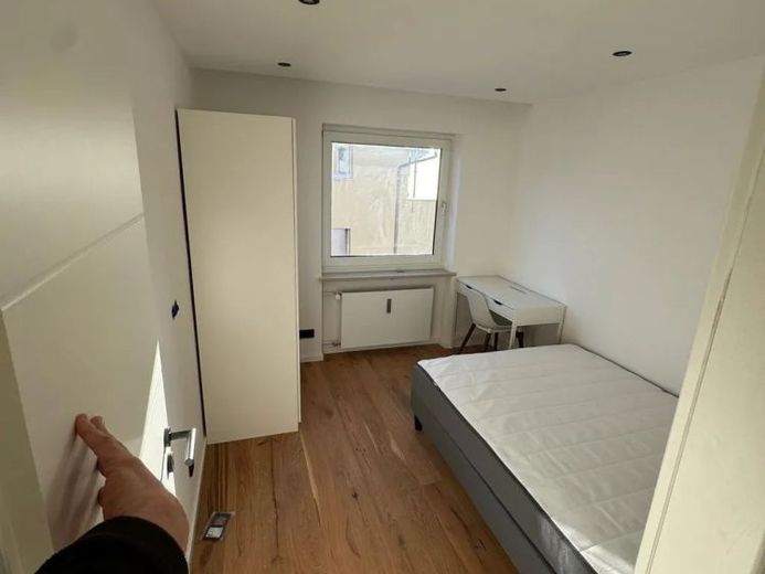 Dein möbliertes Zimmer zum Ankommen und Wohlfühlen I Pachemstraße 9, München – Foto 1