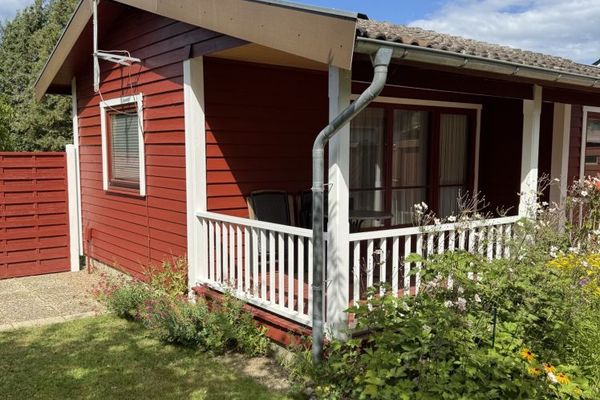 Wellenrauschen inklusive - Gepflegtes Ferienhaus fußläufig zur Ostsee
