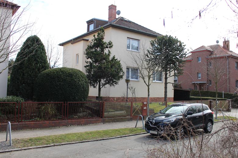 Straßenansicht