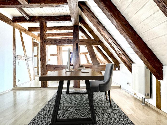 offenes Loftfeeling möbliert