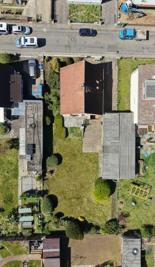 Wolnostojący dom jednorodzinny z garażem i dużym ogrodem w Gräfenhausen – Oben