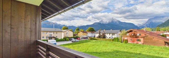 Uitzicht op de Watzmann en de hele dag zon. Ideaal ingedeeld 3-kamerappartement in Stanggaß