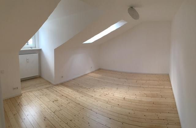 Helle, ruhige 2-Zi-Dachgeschoss-Wohnung in Starnberg-Söcking – Foto 7