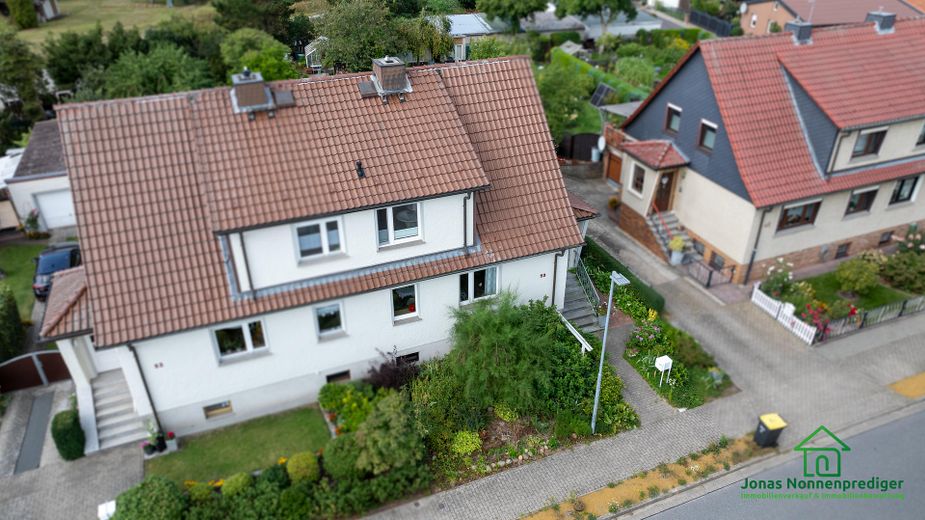 Doppelhaushälfte mit Garten - für den Käufer provisionsfrei – Foto 6