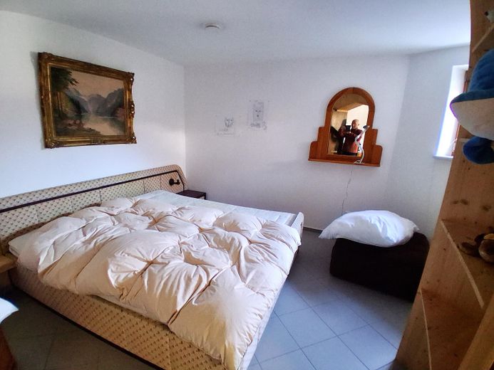 Das besondere Haus, mit sehr großem Grundstück, in einer Region wo andere Urlaub machen – UG Gäste Schlafzimmer