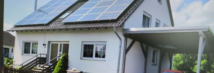 Schönes 2 Generationen Familienhaus von Privat mit Solaranlage, Schwimmbad, Sauna, Wohnmobil Carport und Garage