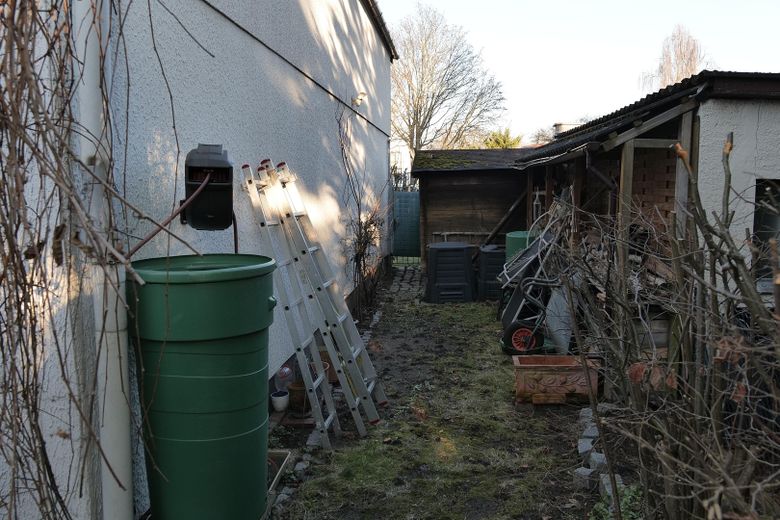 Garten an der Hausseite