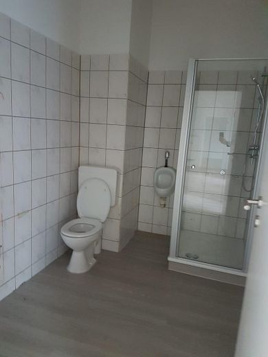 Wohn / Geschätshaus am Bahnhof/Fußgängerzone – Hinten Anbau