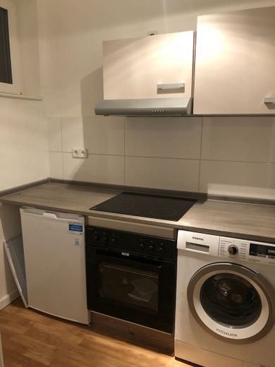 1-Zimmer-Apartment - frisch renoviert mit EBK + Elektrogeräte – Foto 13