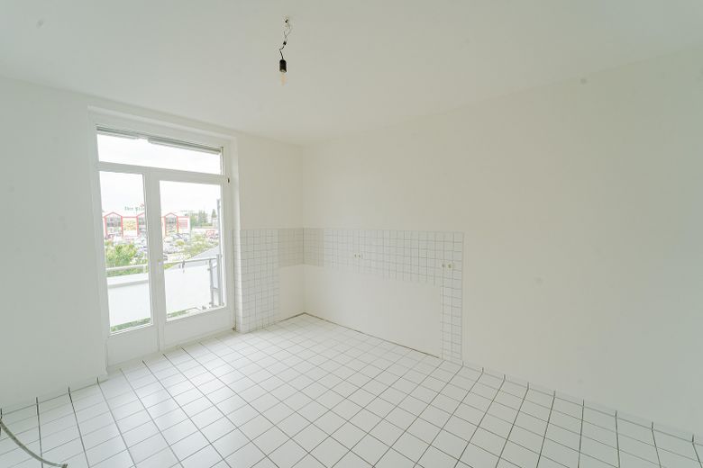Hanseatik eski yapı klasiği: Paket halinde 3 daire • 44.605 € hedef kira • komisyonsuz – Wohnung 09 - 2. OG