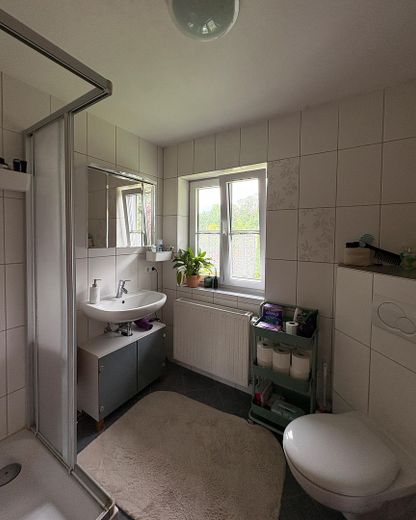 Zweifamilienhaus in Halblech, Ostallgäu – Badezimmer OG