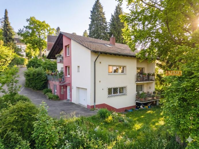 IMMORath.de - Großzügiges Zweifamilienhaus mit Potenzial auf weitläufigem Grundstück – Foto 1