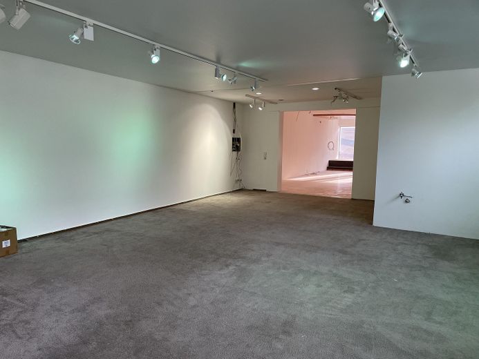 Gewerbefläche ca. 125qm - Kann: Büro / Praxis / Laden / Lagerraum - erweiterbar auf bis zu ca. 220qm – Фото 5